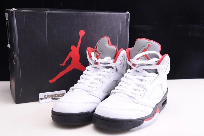 HYPE Jordan Fire Red (2020) Retro Tongue Air 5 Silver DA1911-102 0713